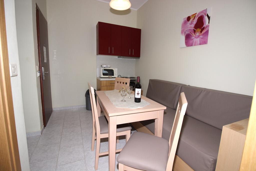 Angela Apartments Кавос Экстерьер фото